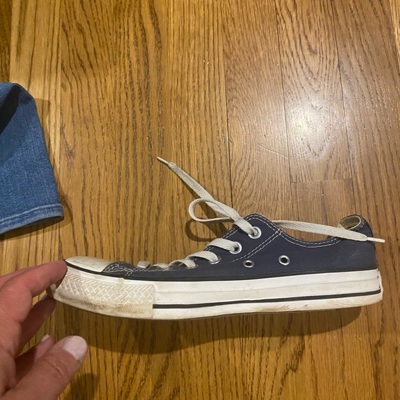 converse navy sneakers size 8 - Picture 3 of 6